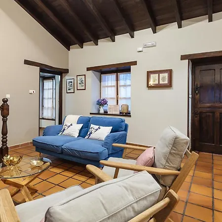 منزل ريفي El Llagar De Naveda (Asturias)
