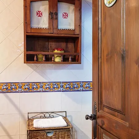 منزل ريفي El Llagar De Naveda (Asturias)