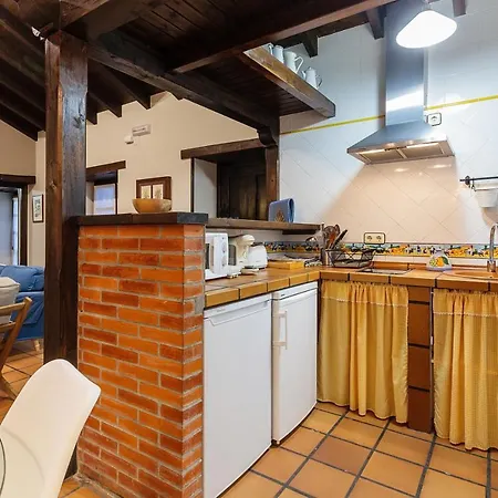 El Llagar De Landhaus Naveda (Asturias)